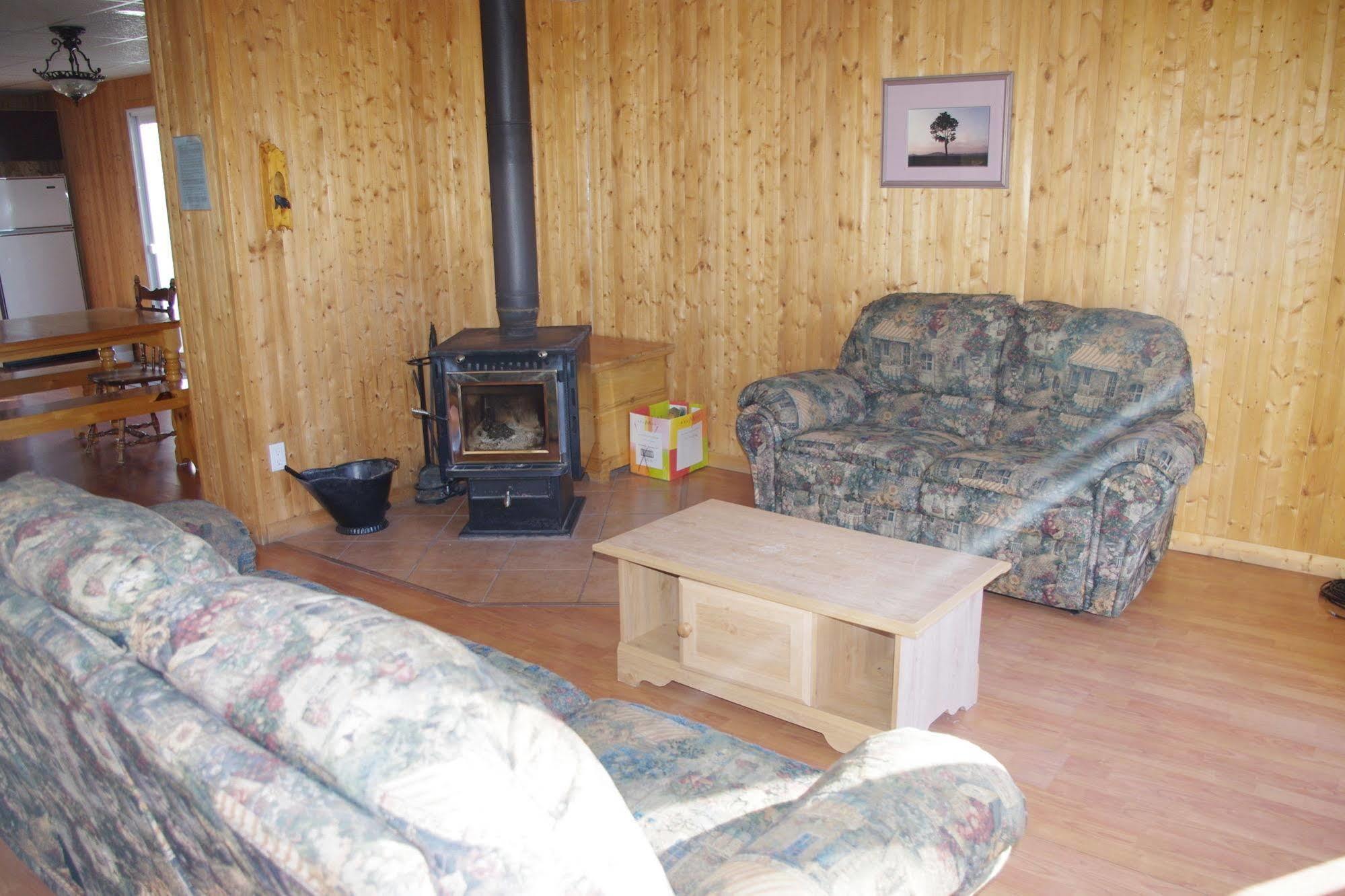 Auberge La Taniere Tadoussac Exterior foto